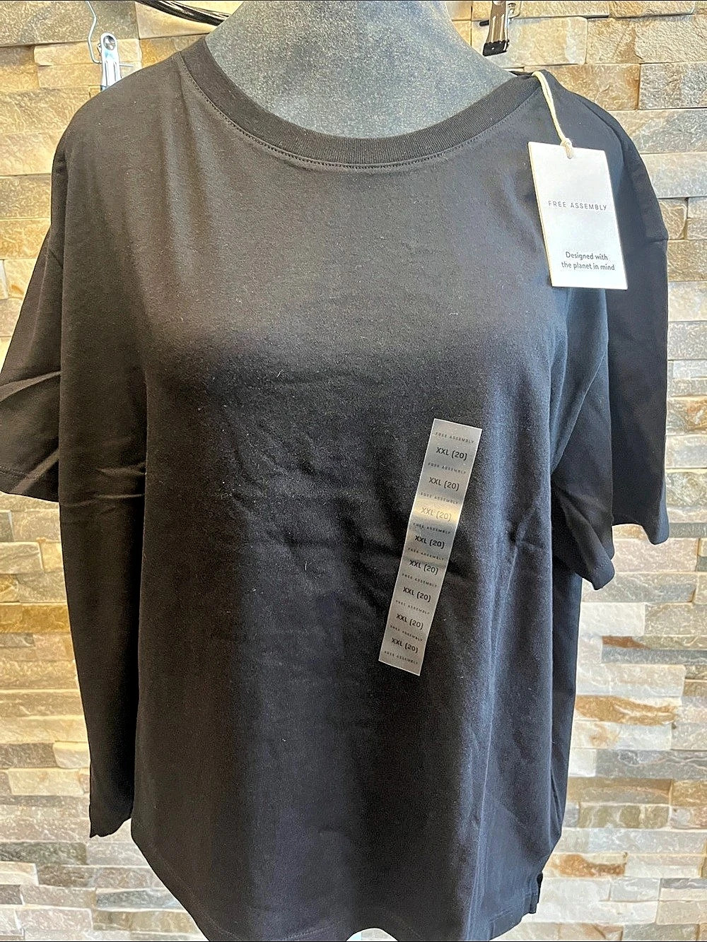 Free Assembly Short Sleeve Tee in Black XXL (20) NWT